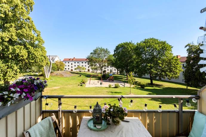 3 rum lägenhet på Vibyholmsvägen 11 Örby Slott - Älvsjö, Stockholms kommun - bild 1
