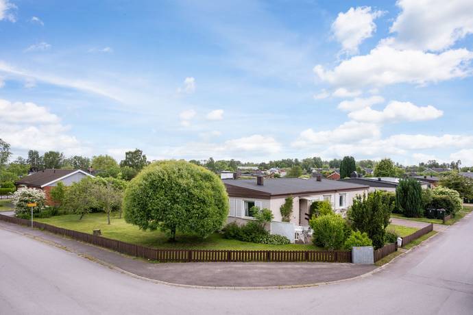 7 rum villa på Björklundsvägen 10 Ljunga, Norrköpings kommun - bild 1