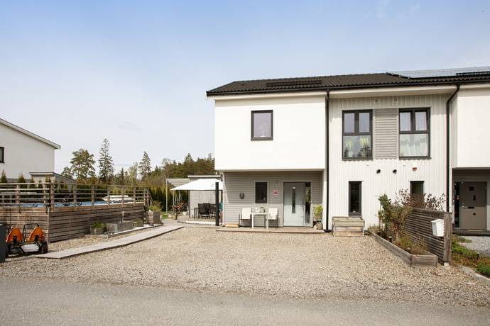 6 rum Parhus på Julias väg 43A Kallfors Södertälje kommun - bild 2