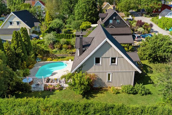 7 rum villa på Skolvägen 35 Tungelsta, Haninge kommun - bild 2