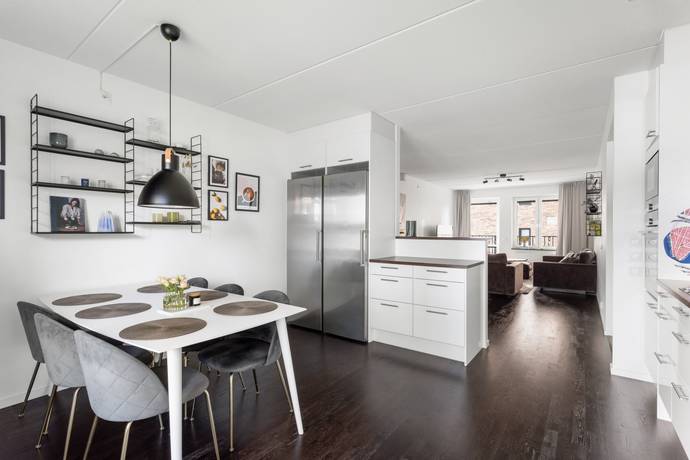 3 rum lägenhet på Tomtebobarnens Gata 7, 3 tr. Bromma / Annedal, Stockholms kommun - bild 3