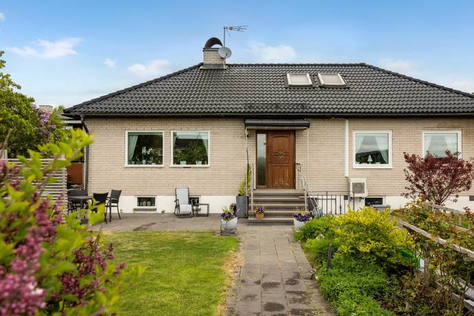 10 rum villa på Nybodavägen 32 Jakobsberg - Västra, Järfälla kommun - bild 5