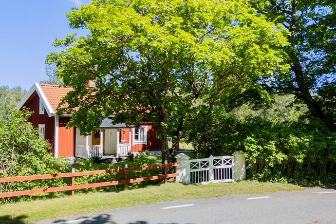 4 rum vinterbonat fritidshus på Melby Ålötterna 2 Edsbruk, Västerviks kommun - bild 1