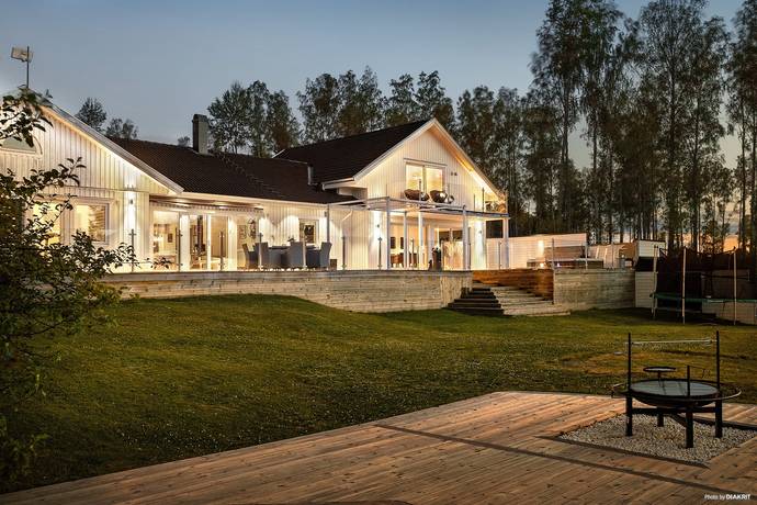 9 rum Villa på Evavägen 20 Hjälmarbaden Örebro kommun - bild 9