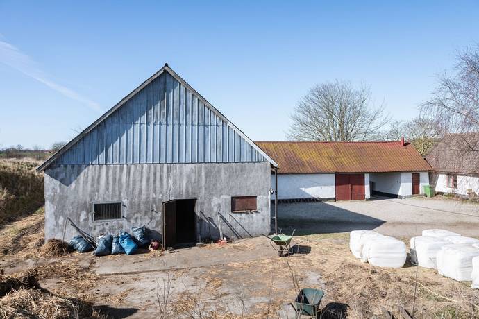 Gård utan jordbruk på Kyrkvägen 27 Österlen Simrishamns kommun - bild 10