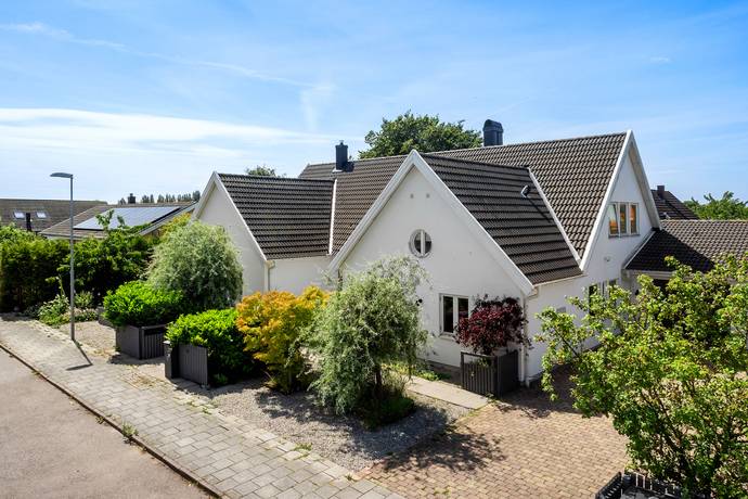 10 rum villa på Vresalmsgatan 9 Bunkeflostrand, Malmö kommun - bild 1