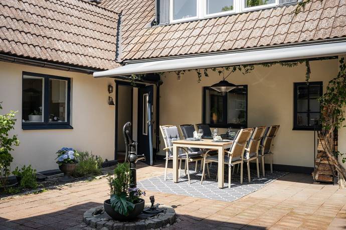 5 rum parhus på Tvärgatan 4 Lomma, Lomma kommun - bild 1
