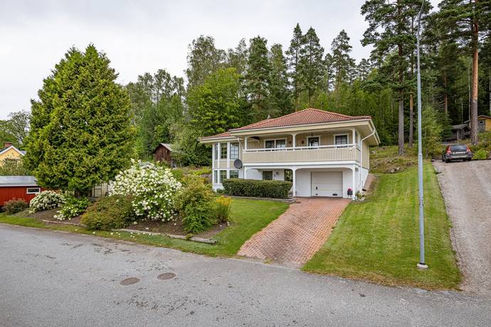 6 rum villa på Niklassvängen 2 C Edane, Arvika kommun - bild 1
