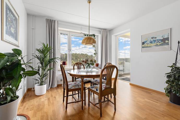 2 rum lägenhet på Tollareslingan 26, 11 tr! Tollare, Nacka kommun - bild 4