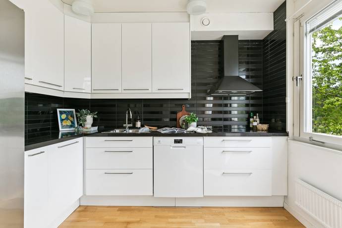 4 rum lägenhet på Vallavägen 85 Handen, Haninge kommun - bild 3