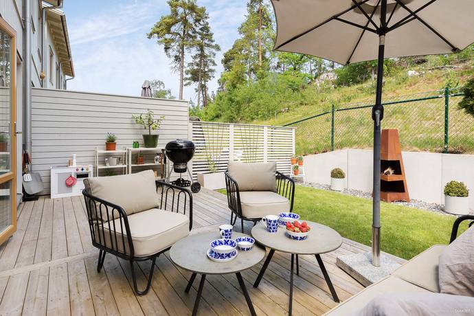 5 rum parhus på Fredsborgsvägen 28 Fredsborg, Österåkers kommun - bild 3