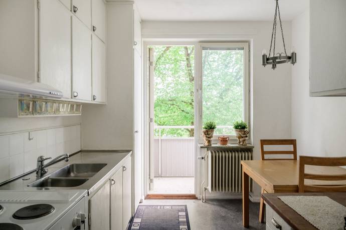 2 rum lägenhet på Arrendatorsvägen 2B Kvarnbergsplan, Huddinge kommun - bild 1