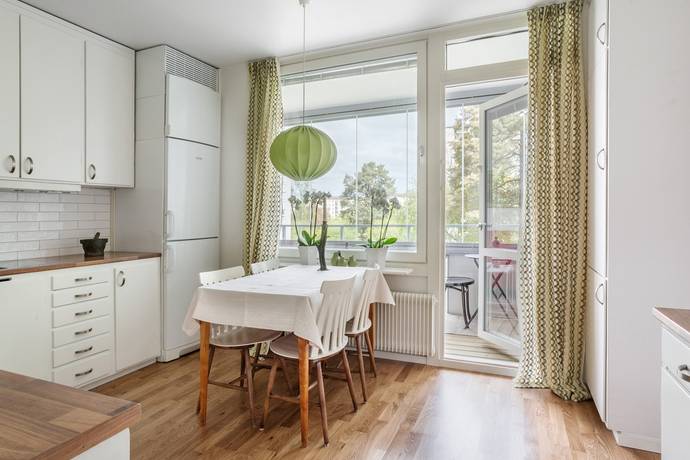 3 rum lägenhet på Grumsgatan 3, vån 3 Farsta, Stockholms kommun - bild 1