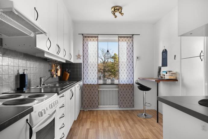 4 rum lägenhet på Hammelins väg 14A Rydénskan / Kalleberga Hallar, Ronneby kommun - bild 4