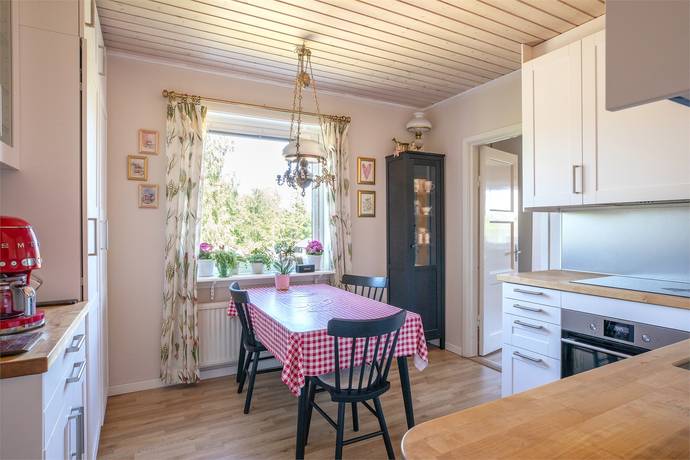 9 rum Villa på Alsteråvägen 14 Ålem Mönsterås kommun - bild 16