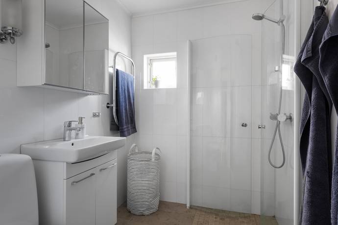 7 rum Radhus på Skrakvägen 73 Margretelund Österåkers kommun - bild 22