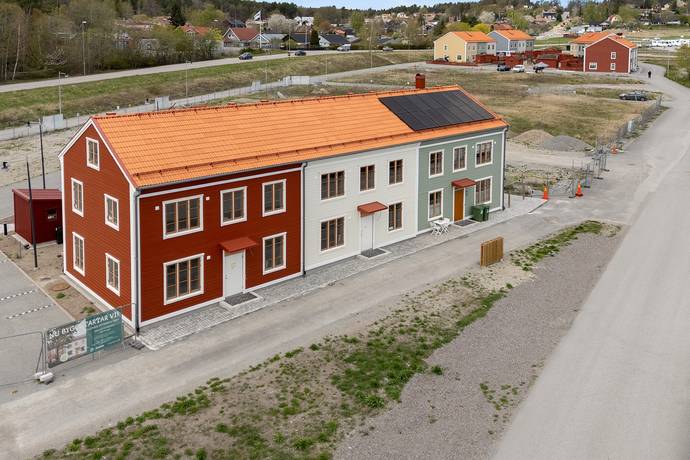 6 rum Radhus på Innervägen 3A, Vallmohagen hus A Mariefred Strängnäs kommun - bild 2