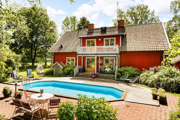 7 rum villa på Gripensnäs Stjärnflocka gård   Bettna, Flens kommun - bild 1