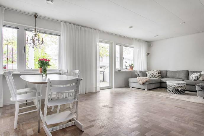 5 rum Radhus på Berguddsvägen 24 Saltsjöbaden Nacka kommun - bild 16
