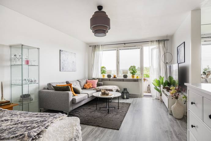 1 rum lägenhet på Västra Ringvägen 92 Gådeåberget, Härnösands kommun - bild 2