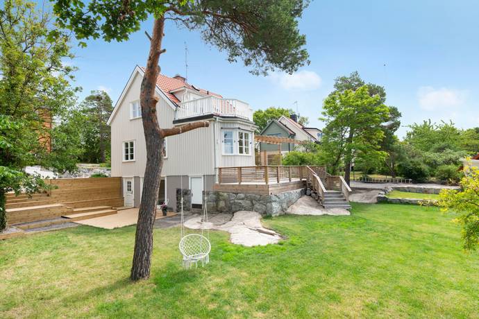 7 rum villa på Restadsvägen 5 Bromma Ulvsunda, Stockholms kommun - bild 1
