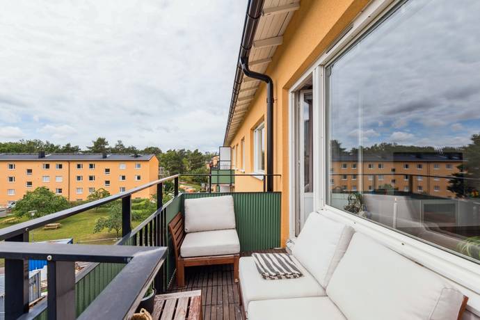 2 rum lägenhet på Ölmevägen 8, 3tr Farsta - Centrum, Stockholms kommun - bild 3