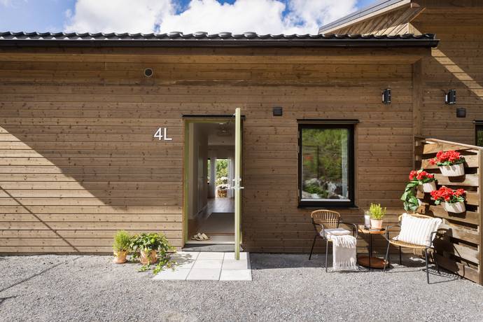7 rum parhus på Smedjevägen 4L Länna, Huddinge kommun - bild 2