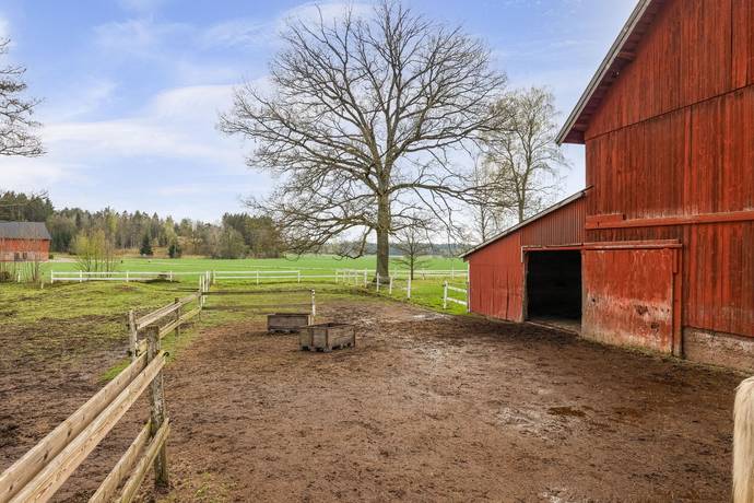 122 m² Gård utan jordbruk på Baljered Sörgården 1 Vara kommun - bild 56