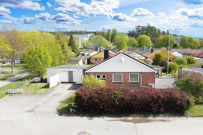 4 rum villa på Babordsvägen 12 Bålsta - Mansängen, Håbo kommun - bild 1