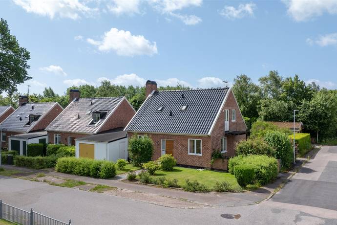 5 rum villa på Sunnanvägen 11 Rotorp, Halmstads kommun - bild 2