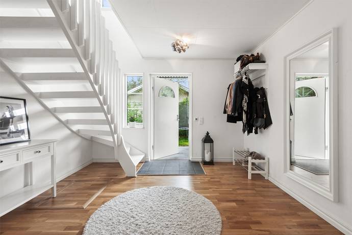 7 rum villa på Flintstensvägen 15 Herrhagen, Uppsala kommun - bild 4