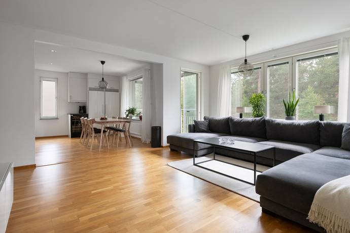3 rum lägenhet på Barrskogsvägen 4 Tyresö Skogsstad, Tyresö kommun - bild 2