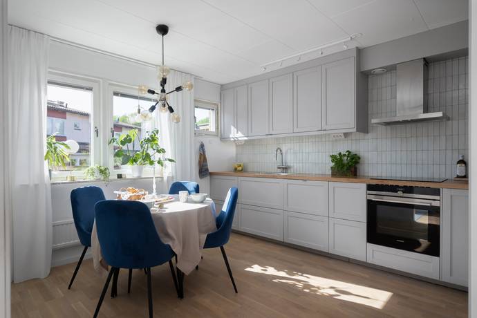 4 rum lägenhet på Djurgårdsvägen 57 Vendelsö, Haninge kommun - bild 3