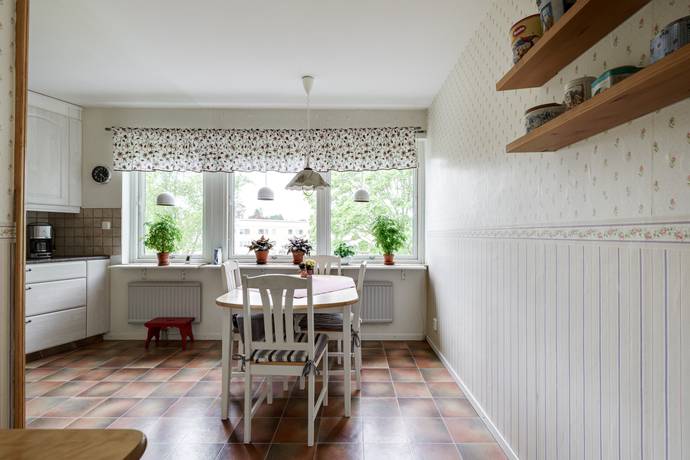4 rum lägenhet på Irisgatan 48 Mellringe, Örebro kommun - bild 4