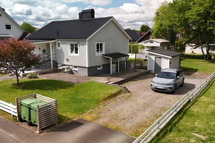 6 rum villa på Parkgatan 20 Centralt, Habo kommun - bild 2