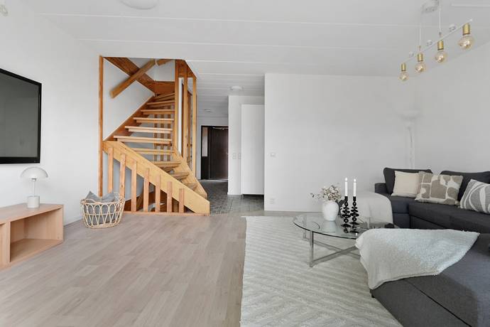 5 rum Radhus på Duettvägen 34 Östra Skogås Huddinge kommun - bild 4