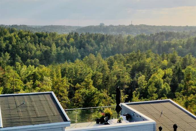 3 rum lägenhet på Enbacken 19 C Eriksvik, Nacka kommun - bild 2