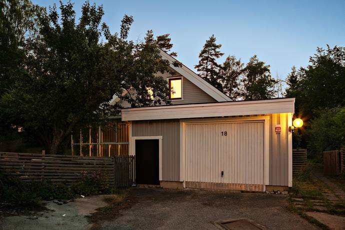 5 rum villa på Allhelgonavägen 18 Runby, Upplands Väsby kommun - bild 5