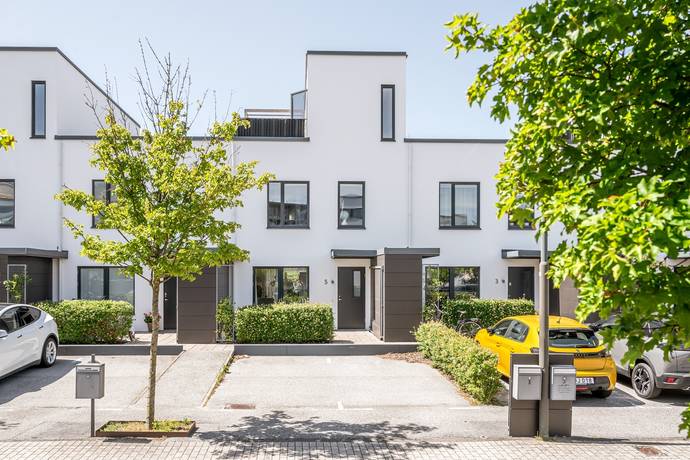 5 rum radhus på Nålsnäcksgränd 5 Limhamn, Malmö kommun - bild 1