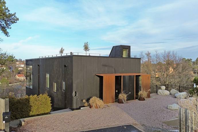 villa på Fagusvägen 8 Torsvikshöjden, Lidingö kommun - bild 2