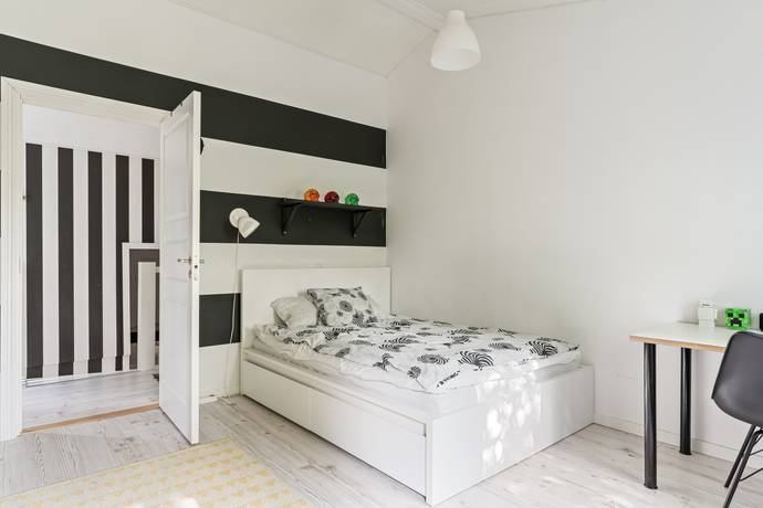 5 rum Villa på Tärby Rolandstorp   Grundby Eskilstuna kommun - bild 35