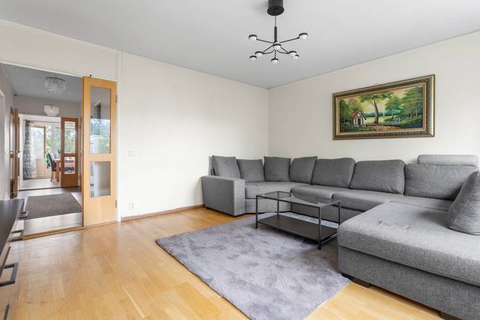 4 rum lägenhet på Bergshöjden 60 Hallonbergen, Sundbybergs kommun - bild 2