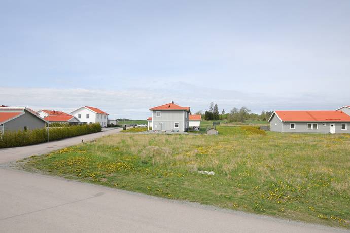 tomt på Granbacksvägen 2 Skolsta, Enköpings kommun - bild 1