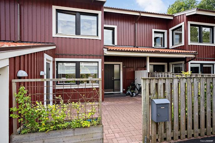 5 rum radhus på Irisgatan 12D Roslunda, Ängelholms kommun - bild 2