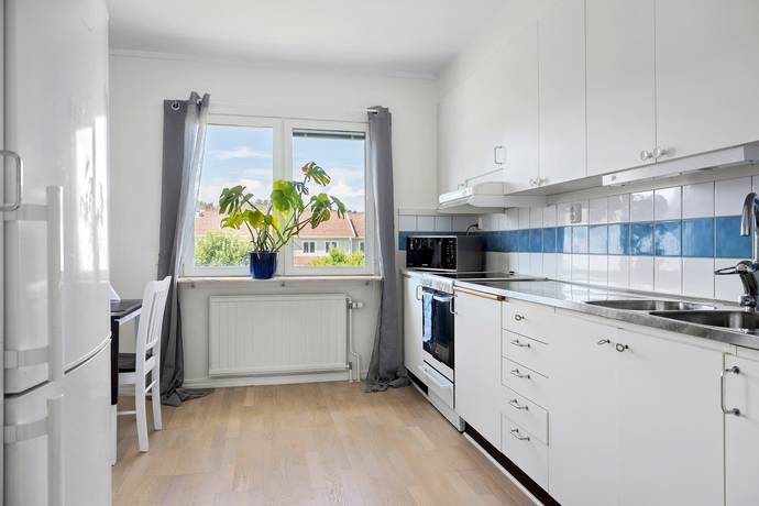 2 rum lägenhet på Antenngatan 45A Järnbrott, Göteborgs kommun - bild 2