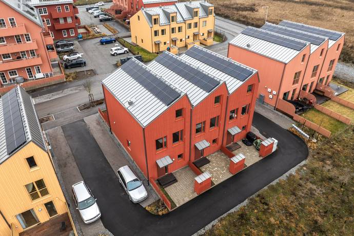 6 rum Radhus på Idunslingan 12 Skälby Järfälla kommun - bild 22