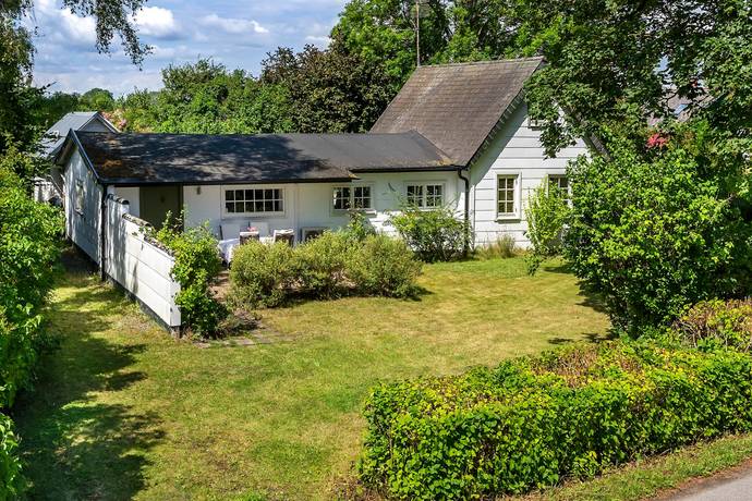 villa på Lilla Beddinge kyrkväg 209 Beddingstrand, Trelleborgs kommun - bild 1
