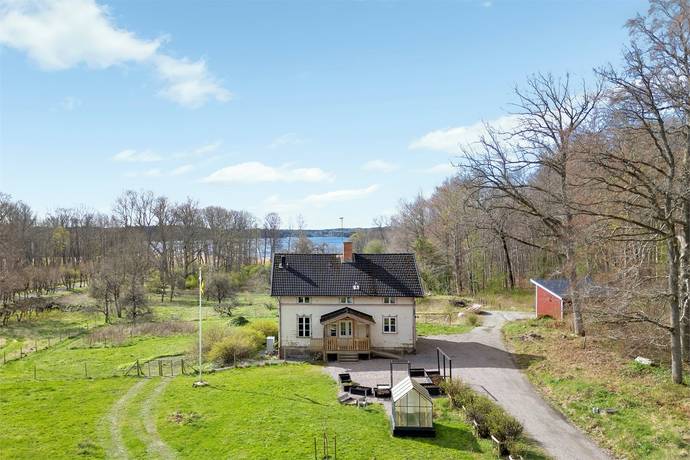 6 rum villa på Östanåvägen 14 A Östanå gård Västra Trädgårdsflygeln 1 Åkersberga, Österåkers kommun - bild 1