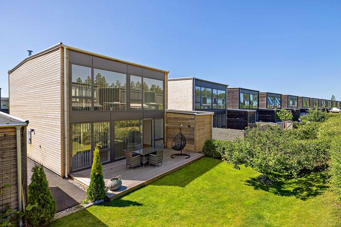 5 rum Villa på Böljemolnsvägen 24 Fullerö Hage Uppsala kommun - bild 1