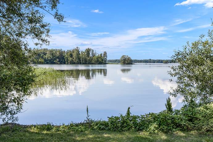 6 rum villa på Utnäsvägen 2A & 2B Hällarna, Arboga kommun - bild 2
